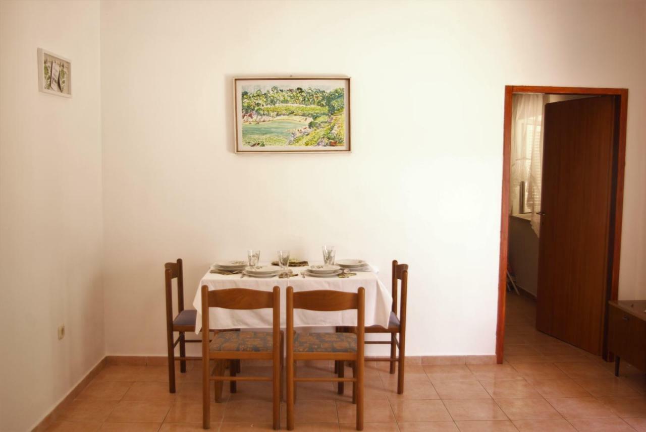 Romantic Apartment In Nature Borovici Экстерьер фото